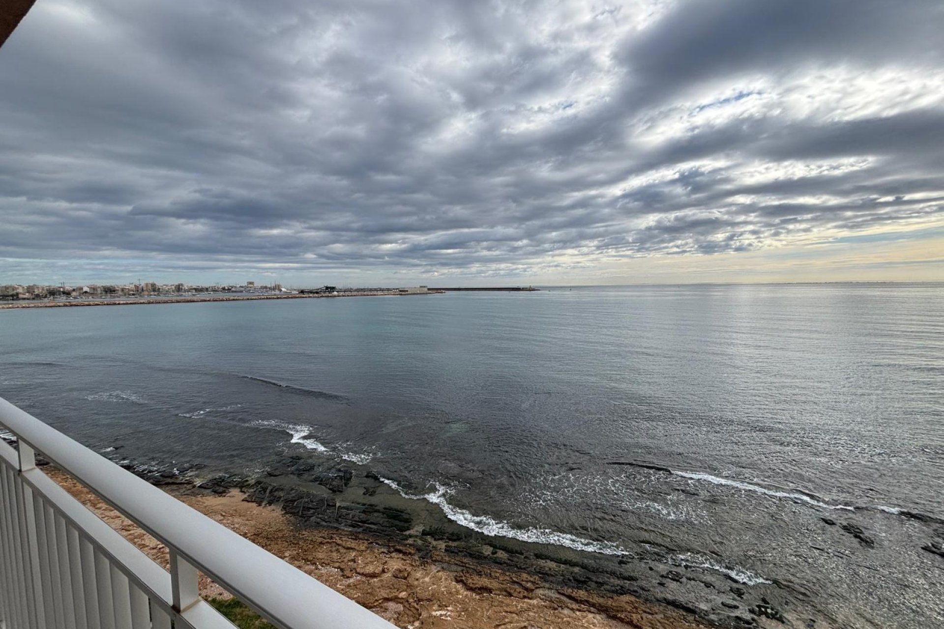 Revente - Apartment -
Torrevieja - Playa De Los Naufragos