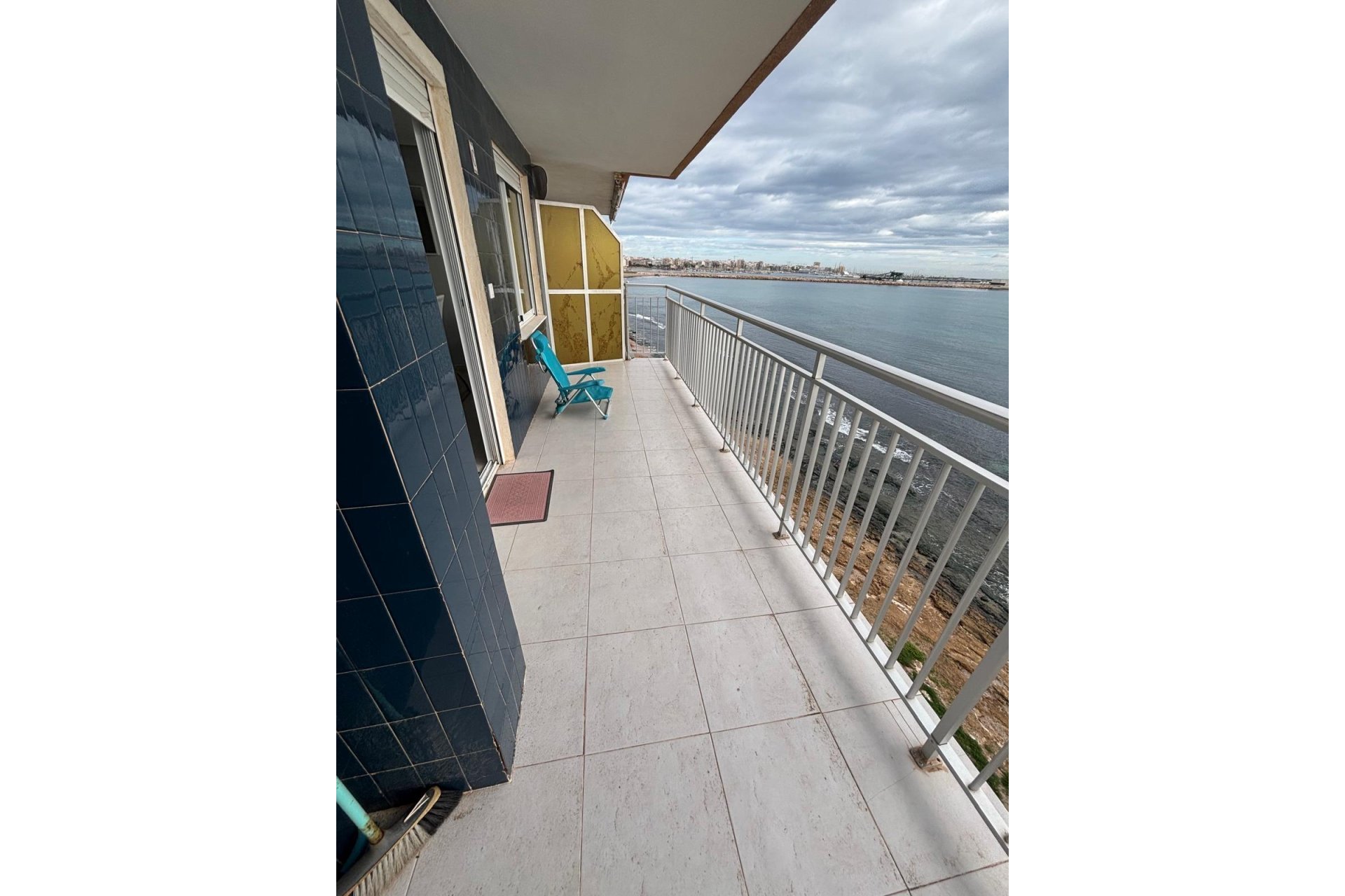 Revente - Apartment -
Torrevieja - Playa De Los Naufragos