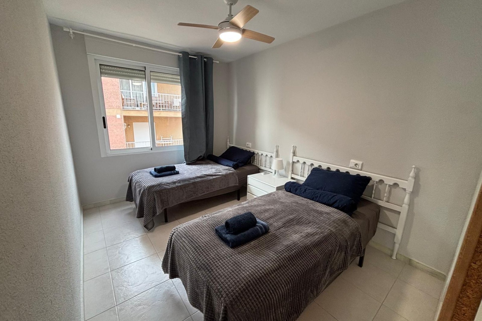 Revente - Apartment -
Torrevieja - Playa De Los Naufragos