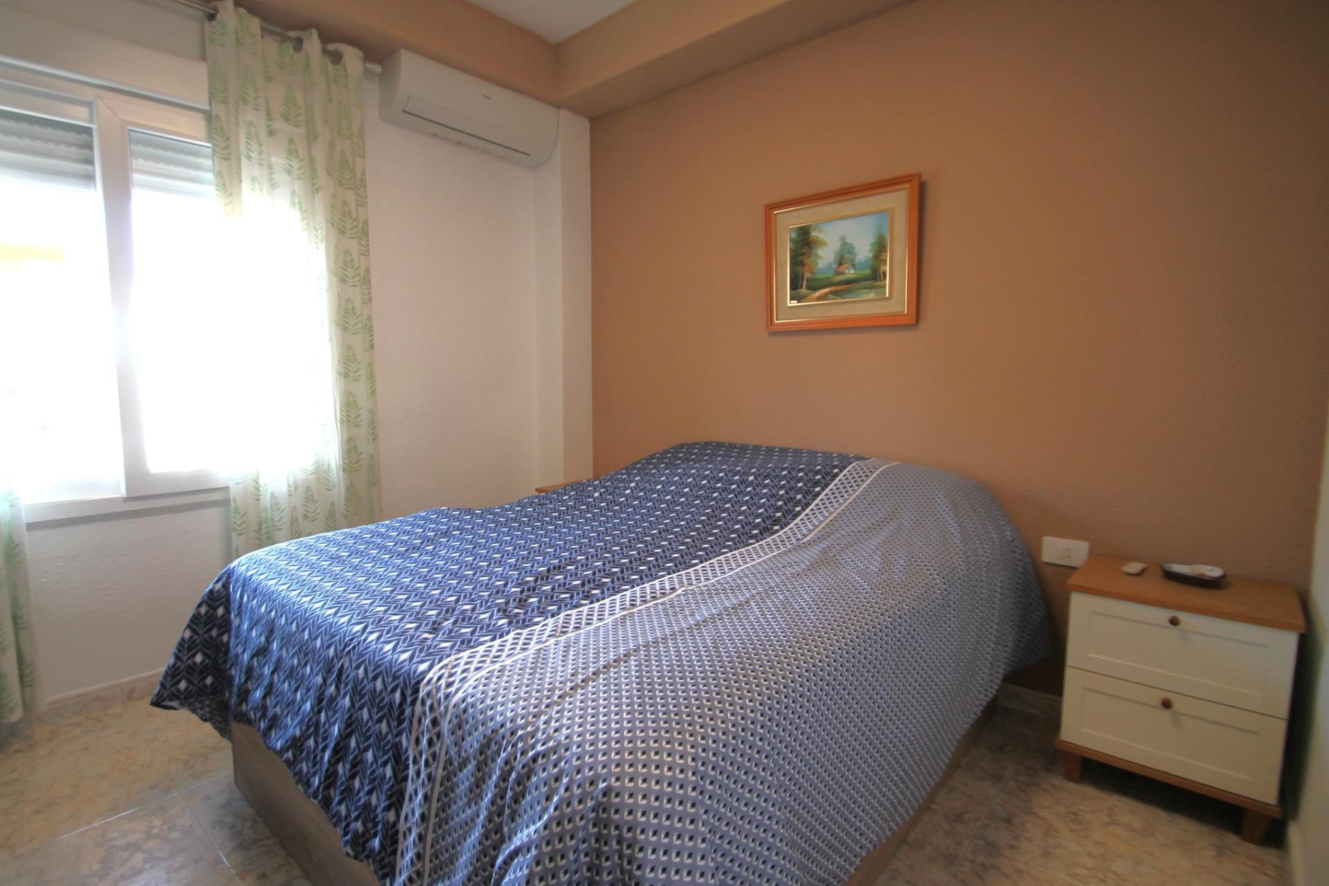 Revente - Apartment -
Torrevieja - Playa De Los Naufragos