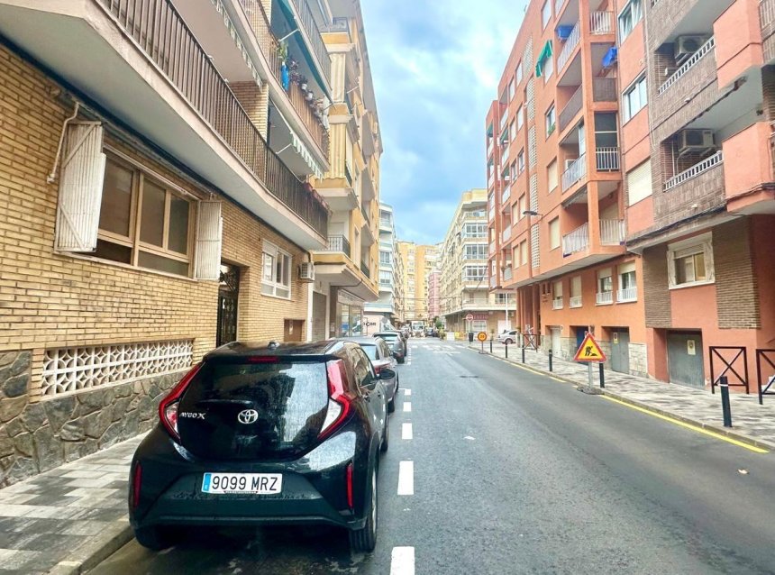 Revente - Apartment -
Torrevieja - Playa del Cura