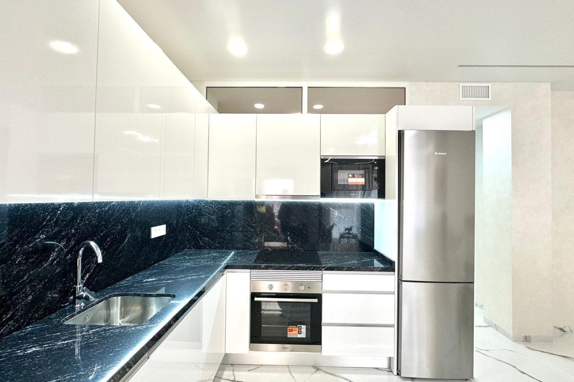 Revente - Apartment -
Torrevieja - Playa del Cura