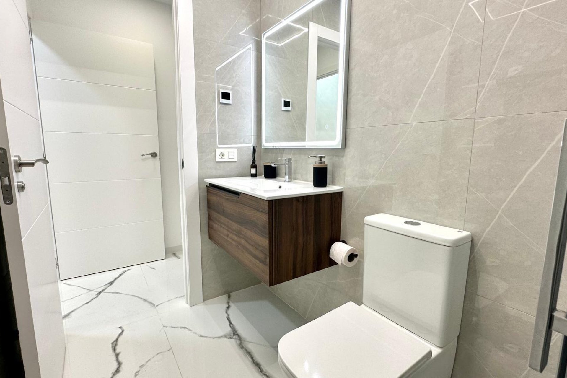 Revente - Apartment -
Torrevieja - Playa del Cura