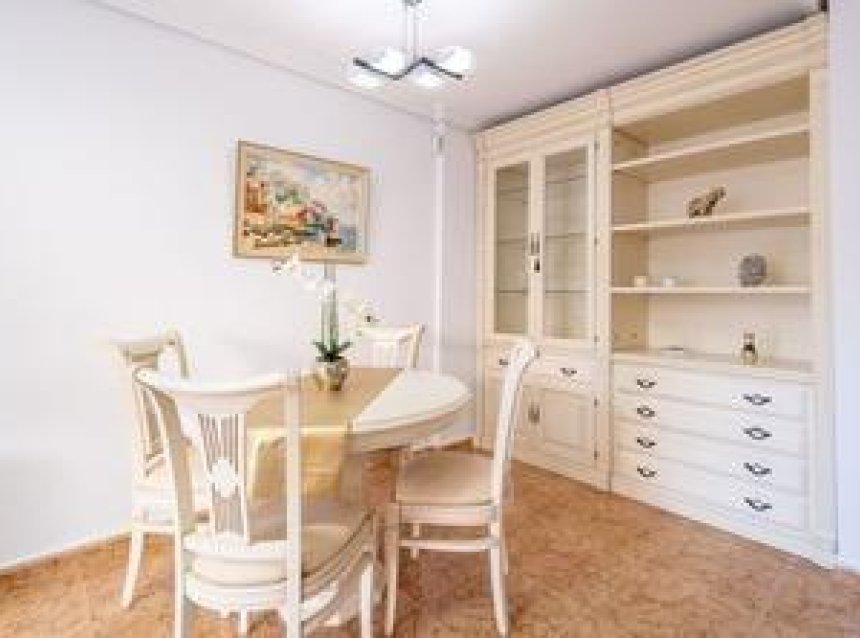 Revente - Apartment -
Torrevieja - Playa del Cura