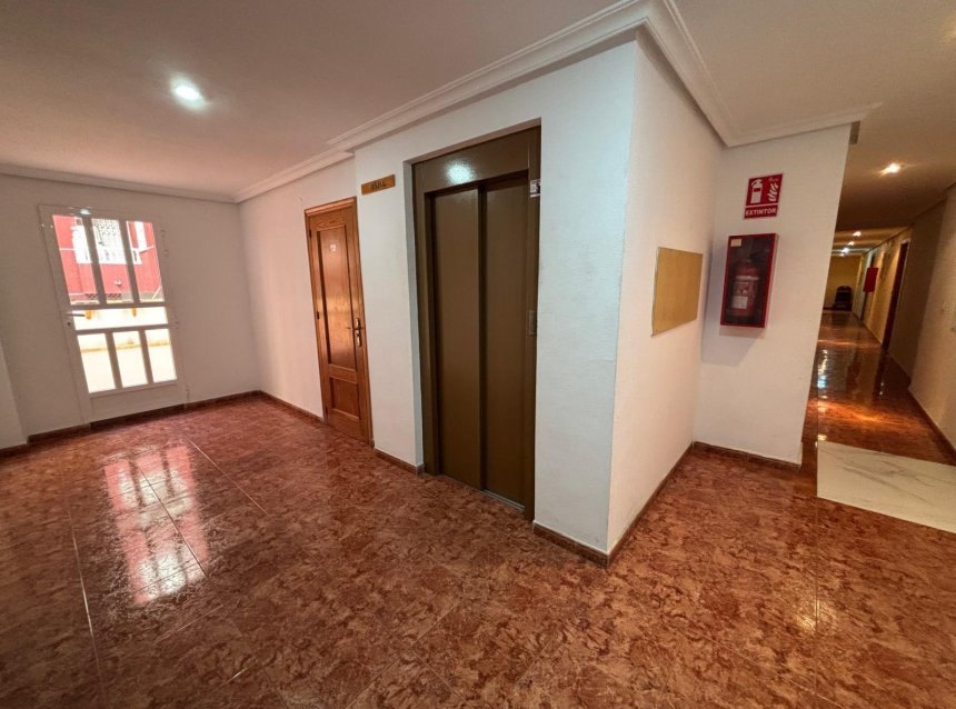 Revente - Apartment -
Torrevieja - Playa del Cura