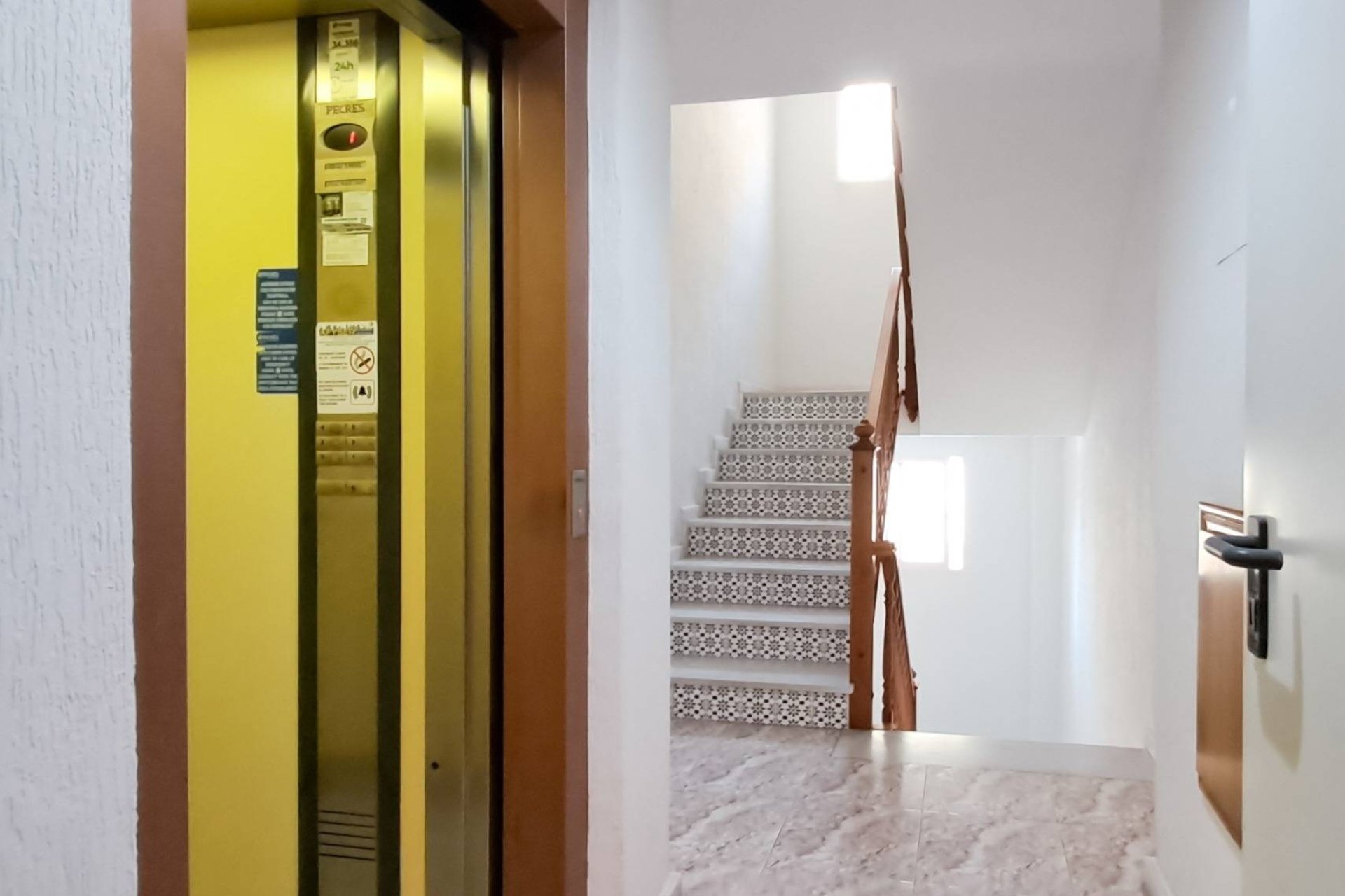 Revente - Apartment -
Torrevieja - Playa del Cura