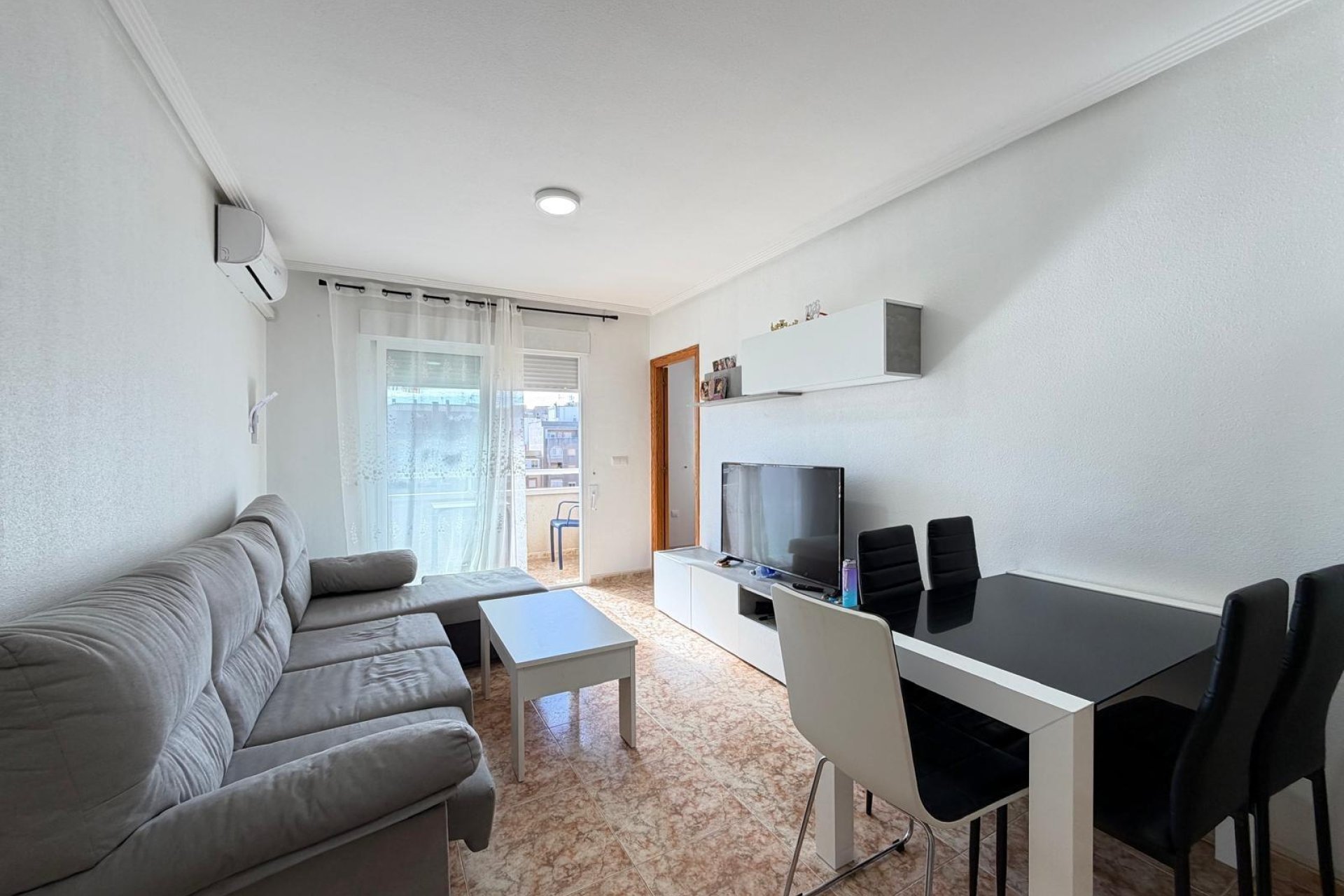 Revente - Apartment -
Torrevieja - Playa del Cura
