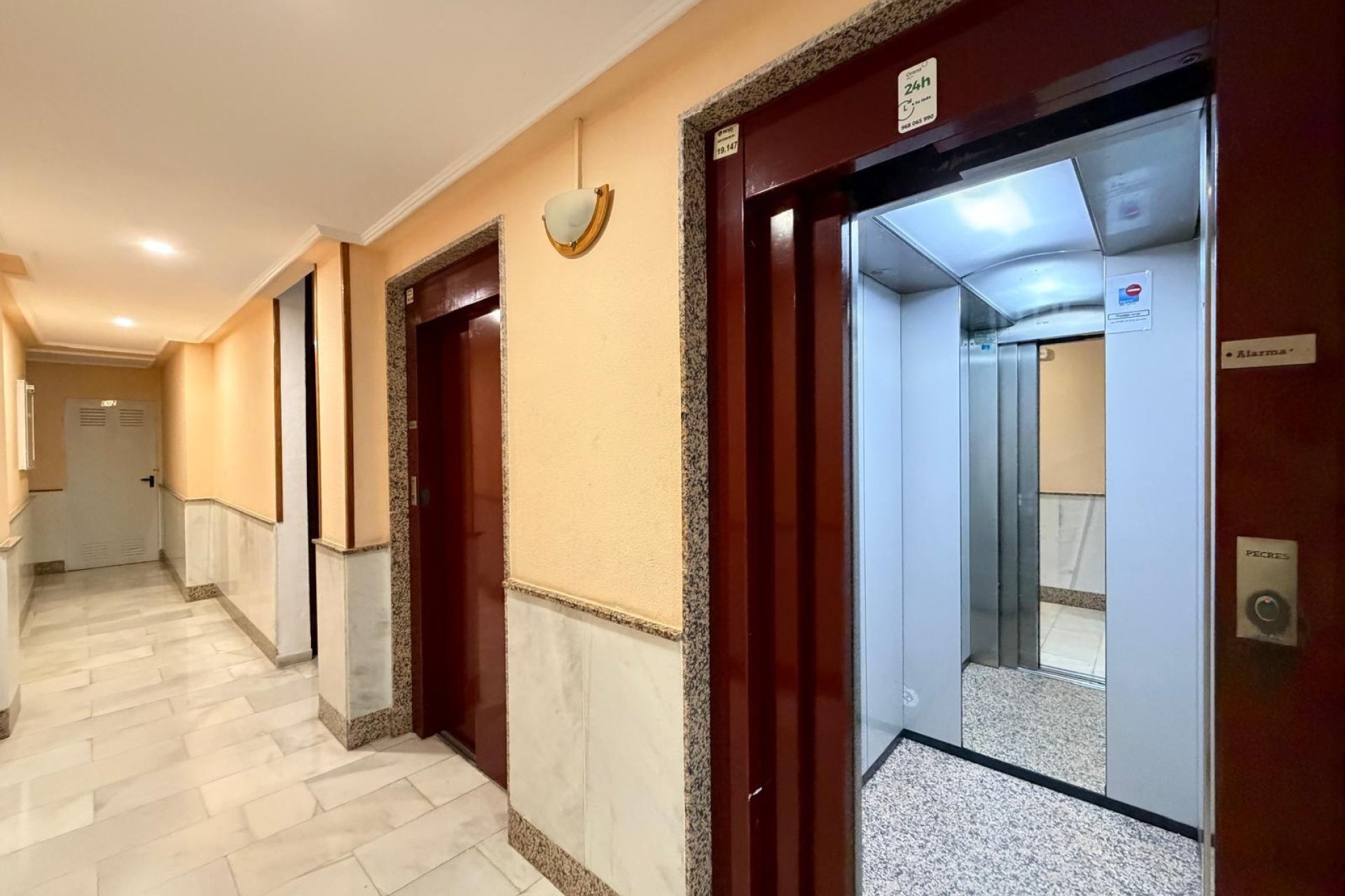Revente - Apartment -
Torrevieja - Playa del Cura