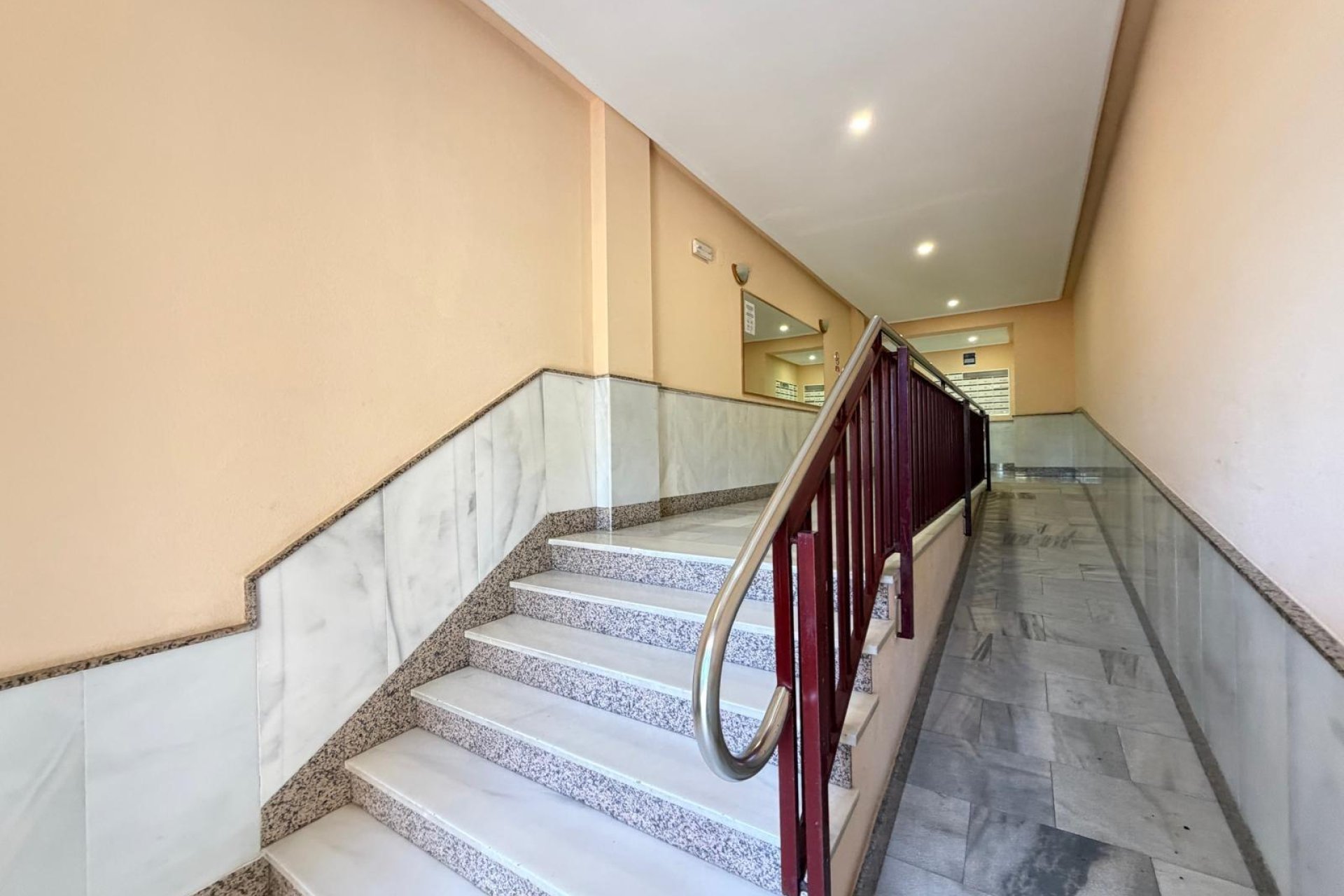 Revente - Apartment -
Torrevieja - Playa del Cura