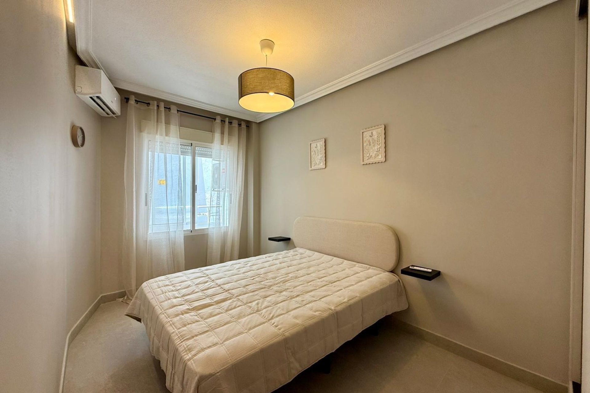 Revente - Apartment -
Torrevieja - Playa del Cura