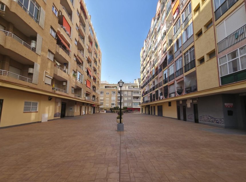 Revente - Apartment -
Torrevieja - Playa del Cura