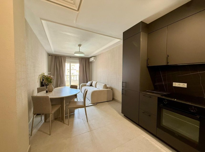 Revente - Apartment -
Torrevieja - Playa del Cura
