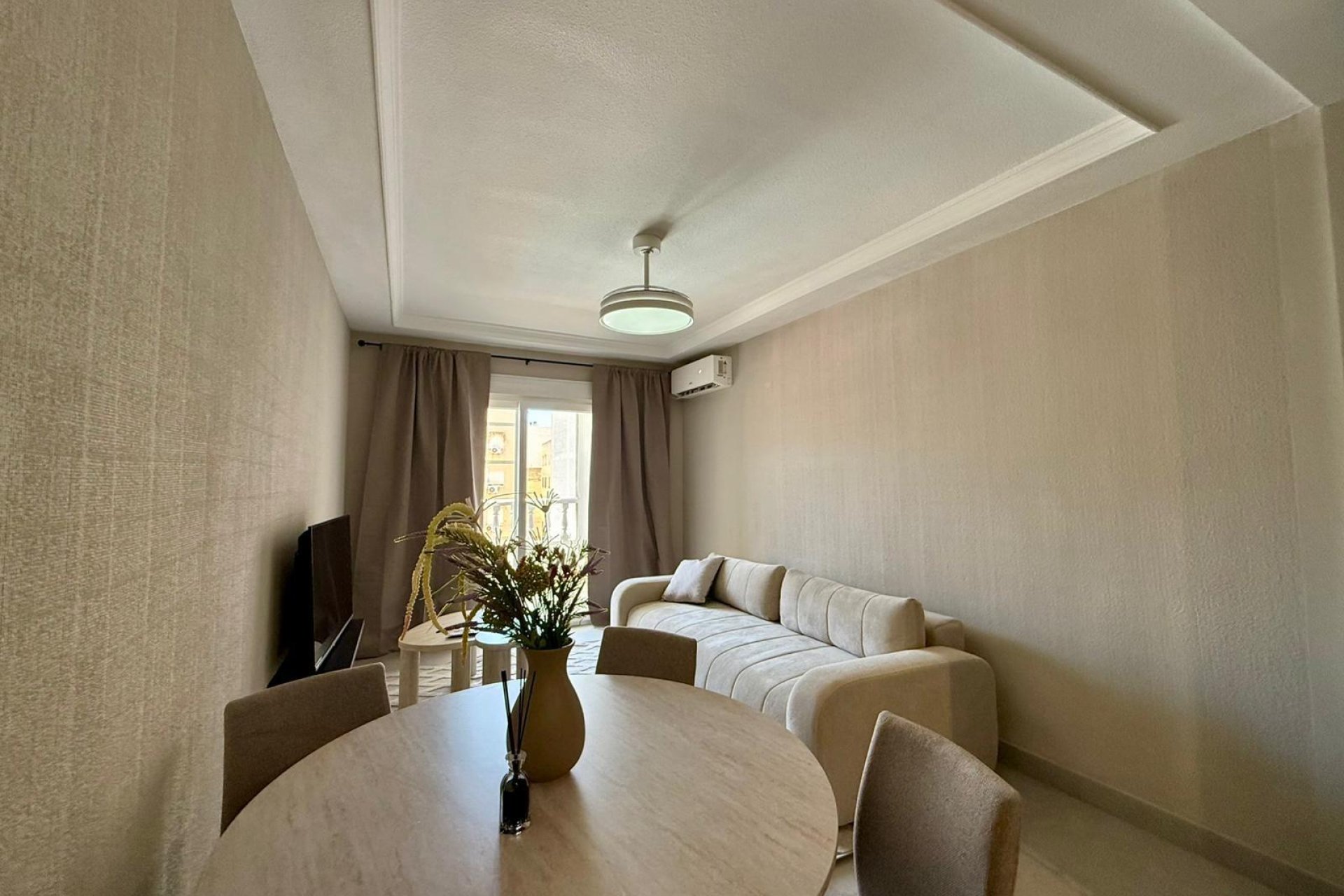 Revente - Apartment -
Torrevieja - Playa del Cura