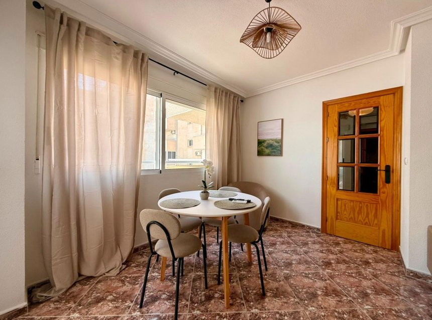 Revente - Apartment -
Torrevieja - Playa del Cura