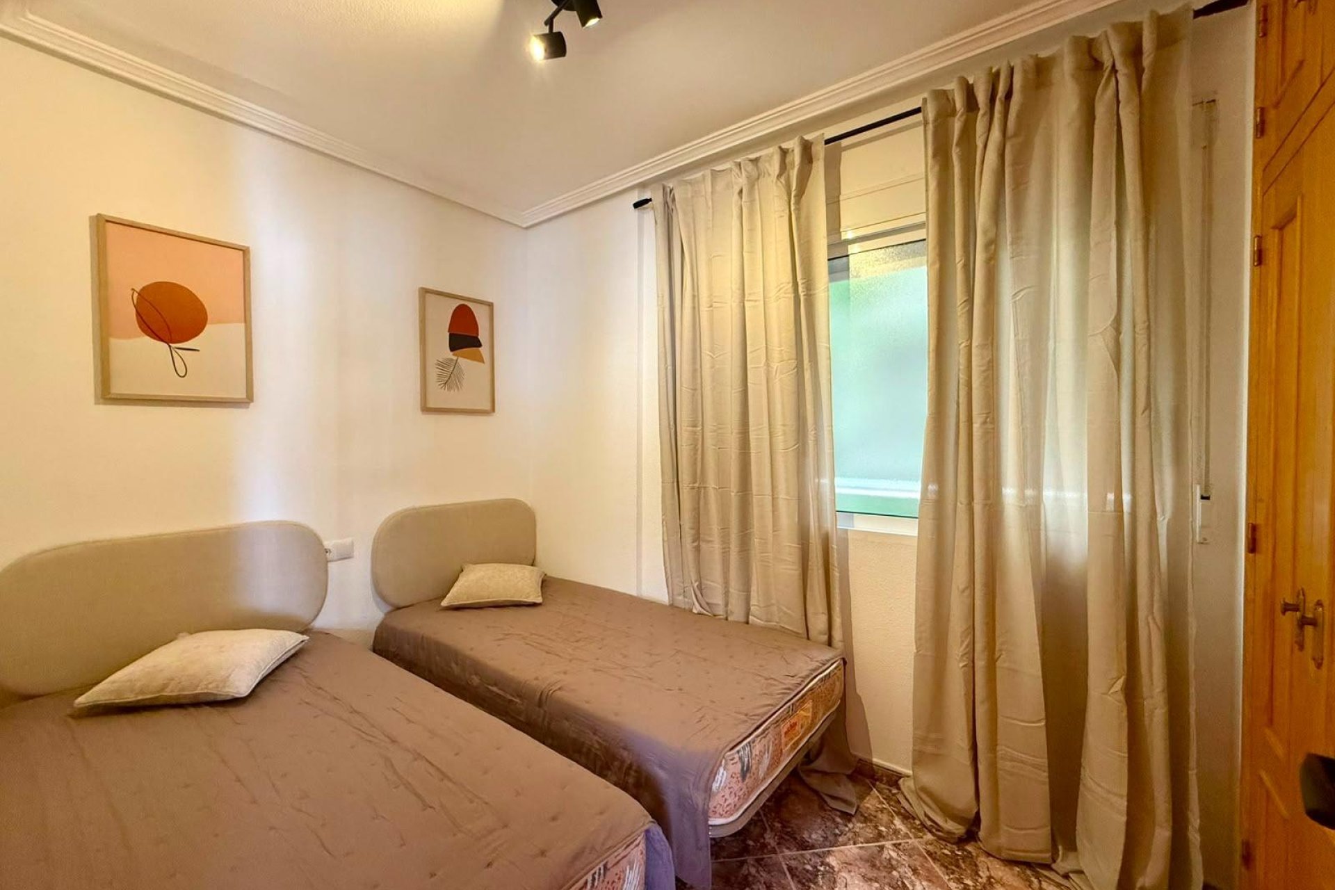 Revente - Apartment -
Torrevieja - Playa del Cura