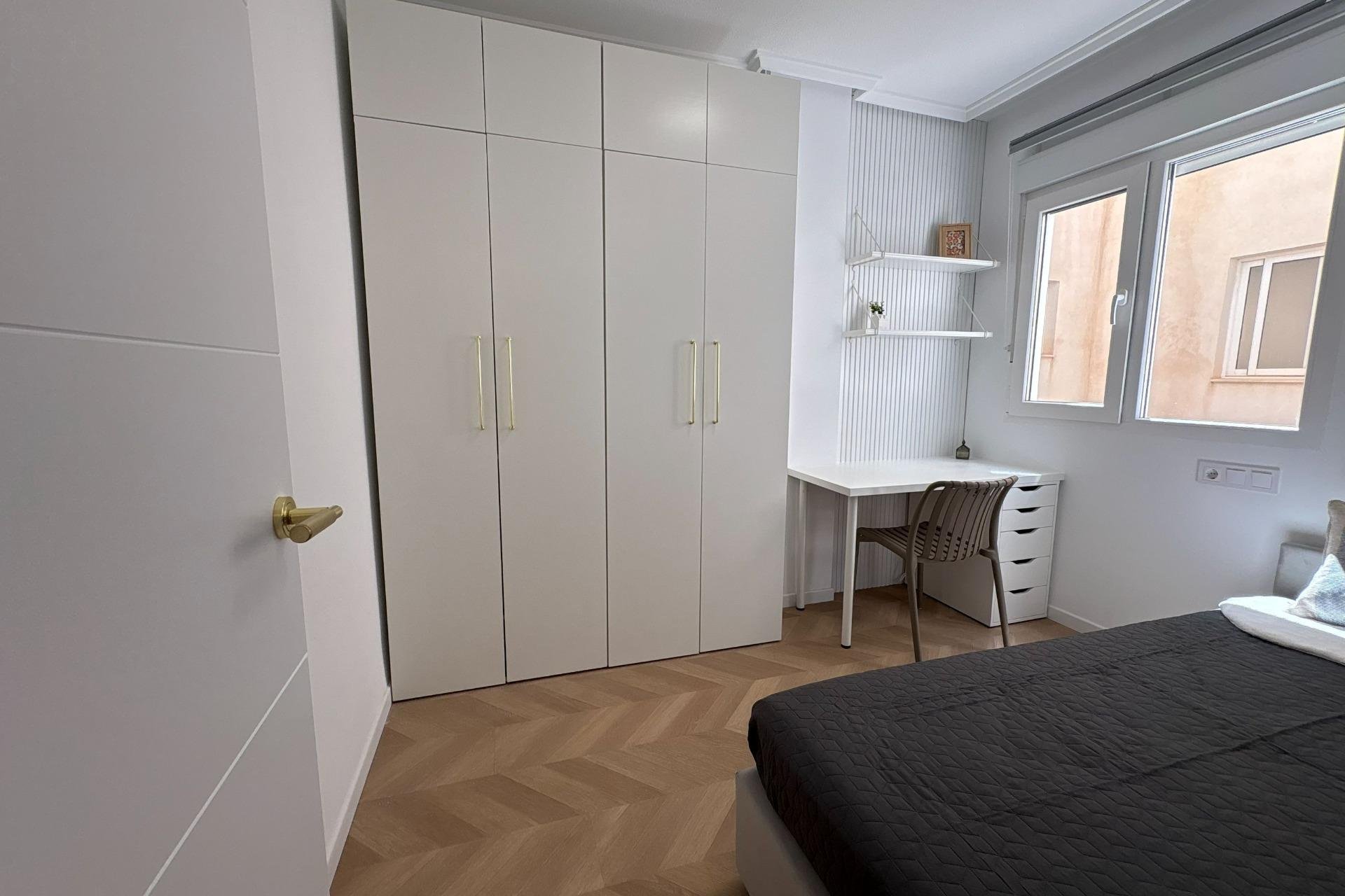 Revente - Apartment -
Torrevieja - Playa del Cura