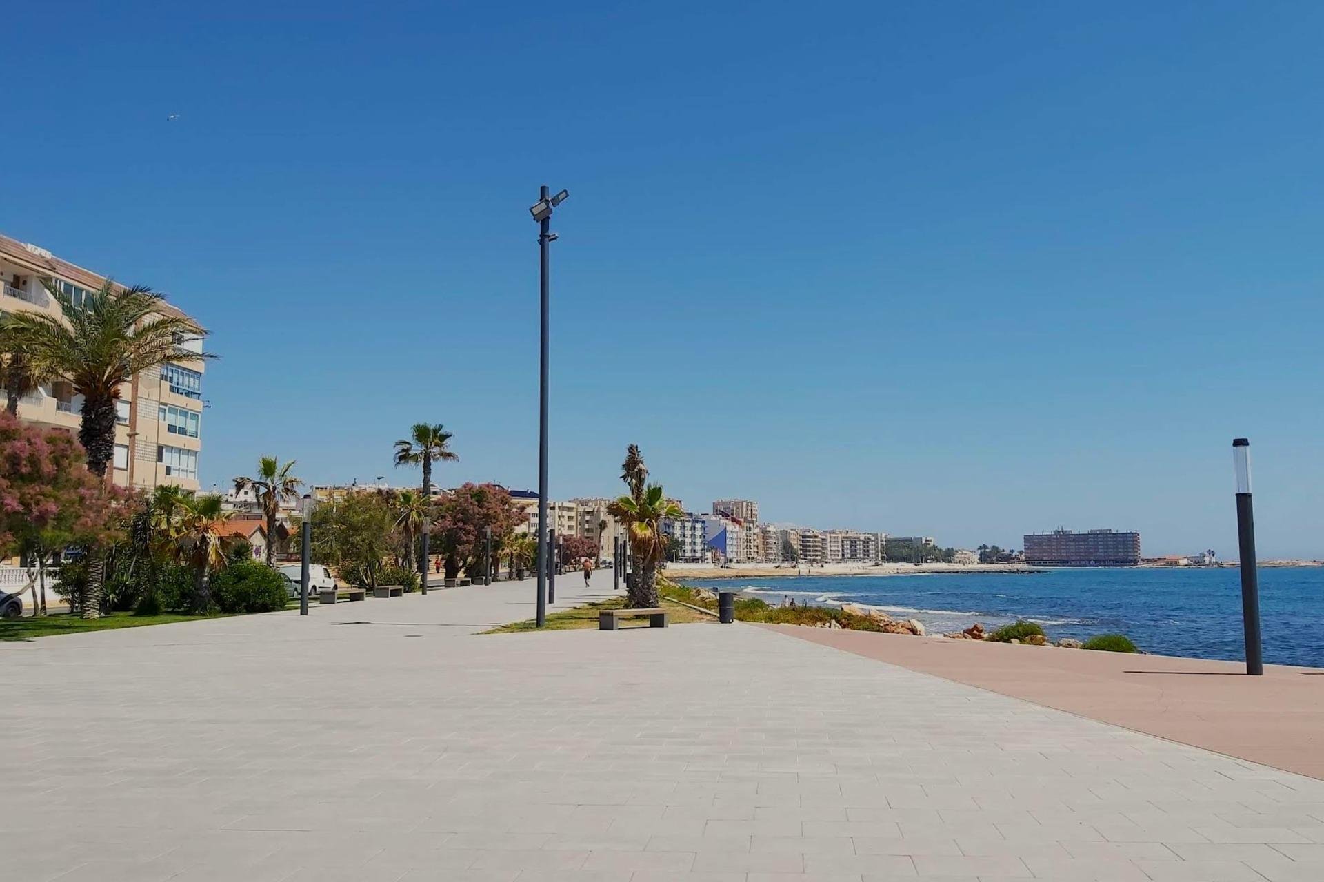 Revente - Apartment -
Torrevieja - Playa del Cura