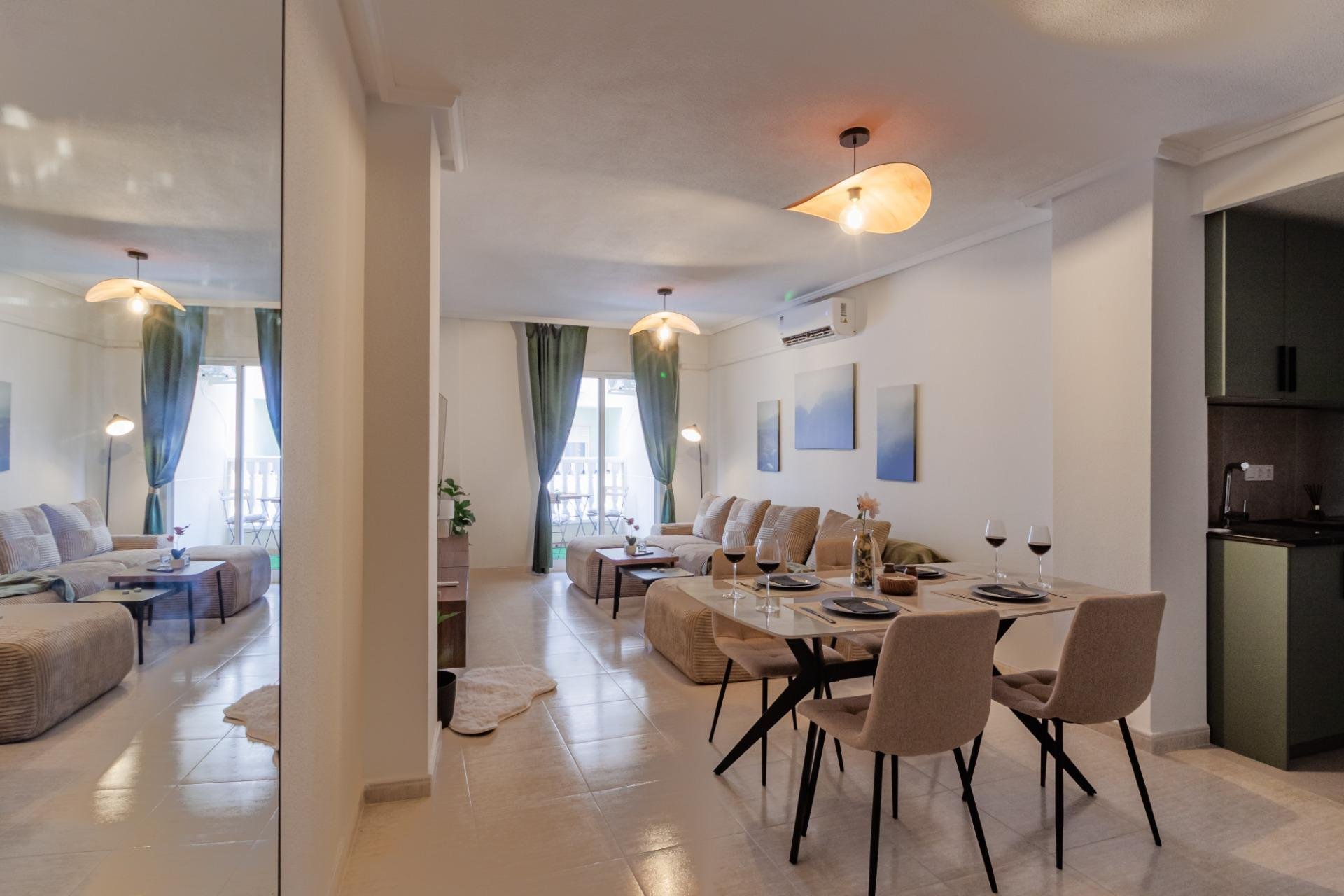 Revente - Apartment -
Torrevieja - Playa del Cura
