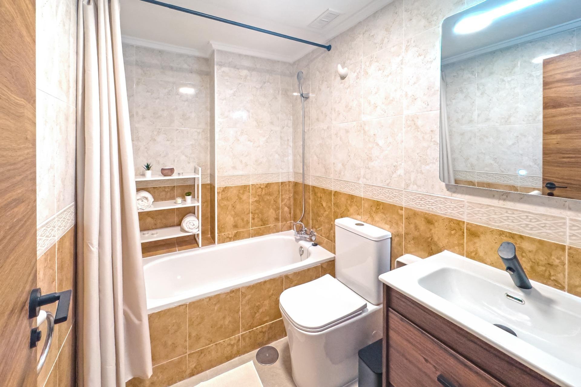 Revente - Apartment -
Torrevieja - Playa del Cura