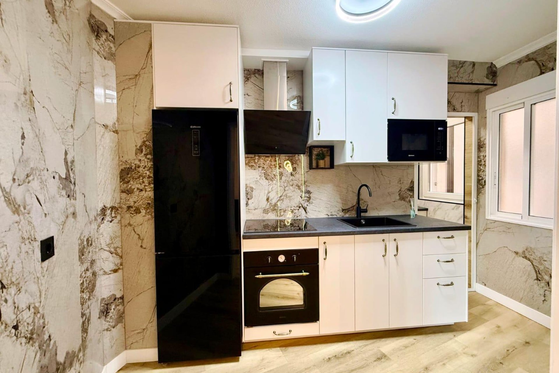 Revente - Apartment -
Torrevieja - Playa del Cura
