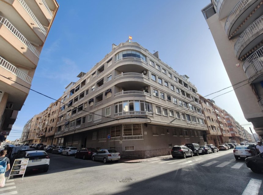Revente - Apartment -
Torrevieja - Playa del Cura