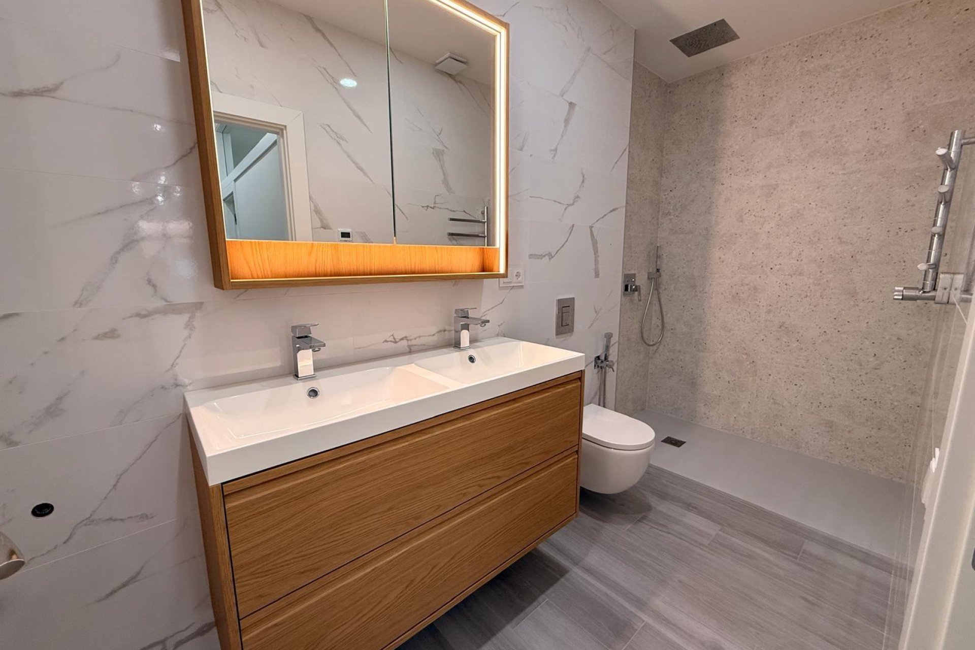 Revente - Apartment -
Torrevieja - Playa del Cura