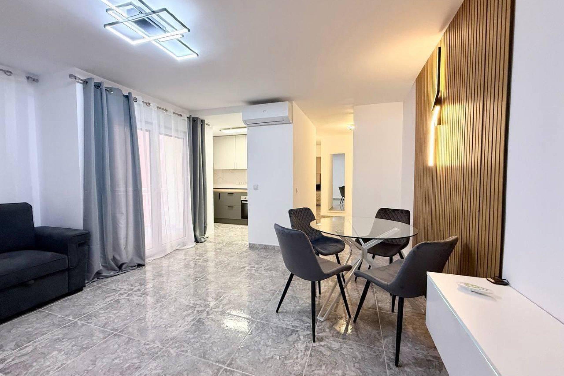 Revente - Apartment -
Torrevieja - Playa del Cura