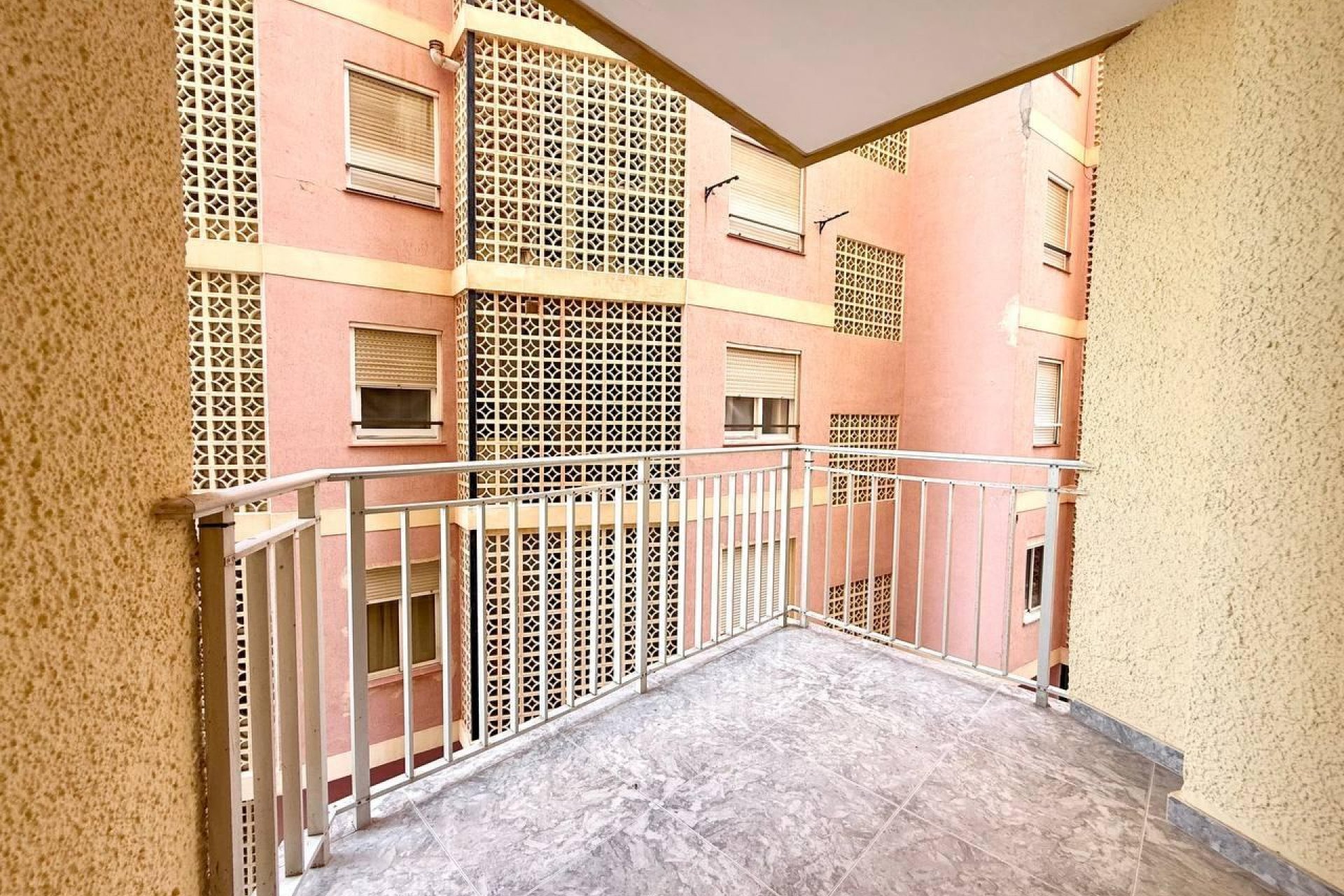Revente - Apartment -
Torrevieja - Playa del Cura