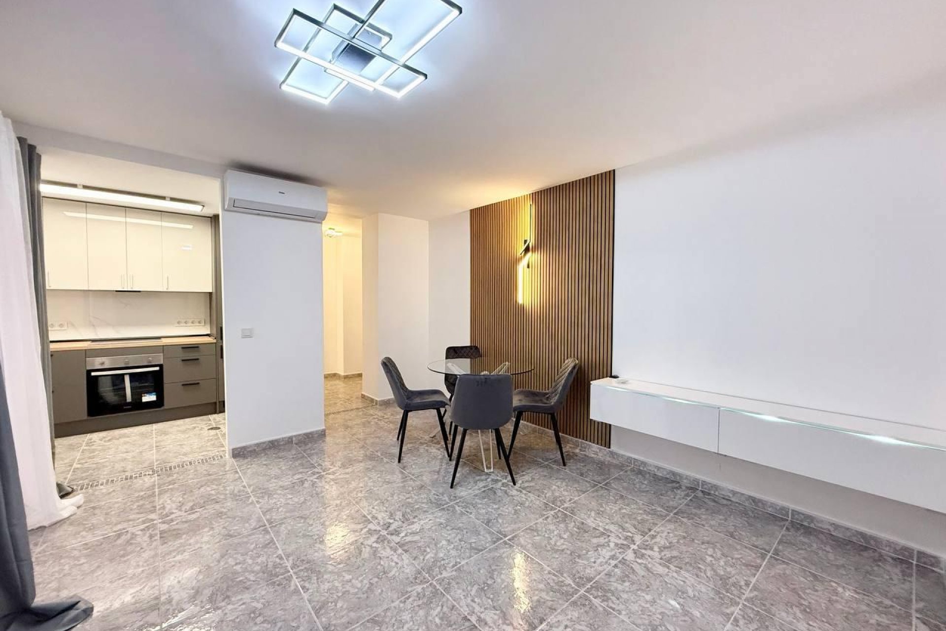 Revente - Apartment -
Torrevieja - Playa del Cura