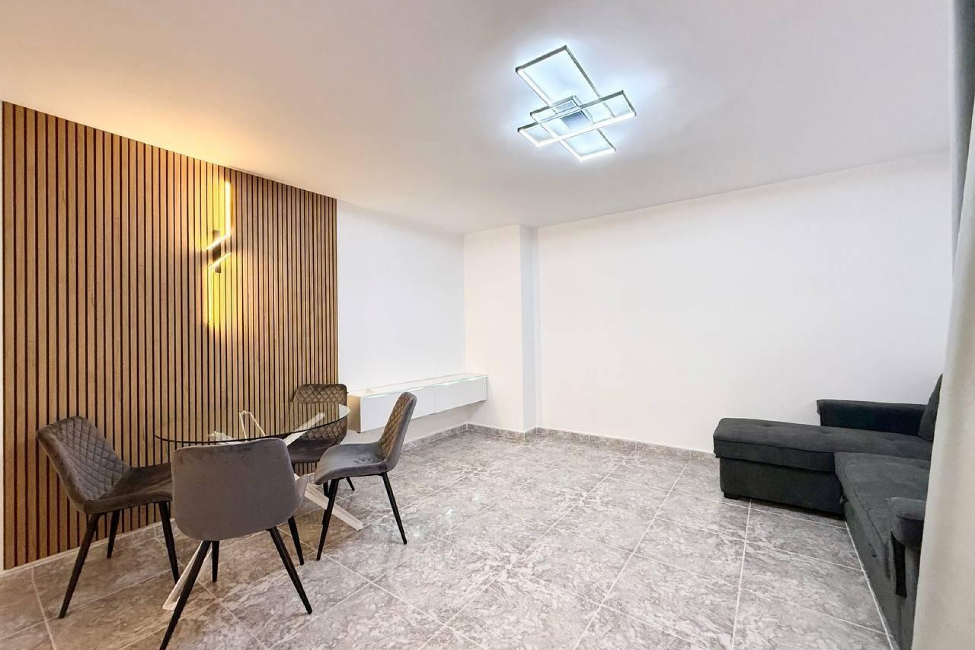 Revente - Apartment -
Torrevieja - Playa del Cura