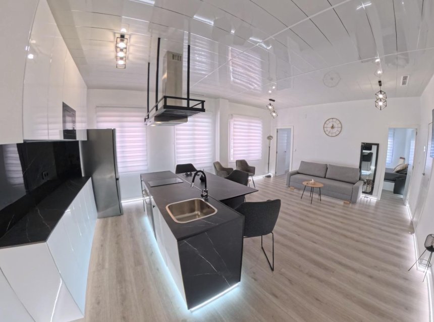 Revente - Apartment -
Torrevieja - Playa del Cura