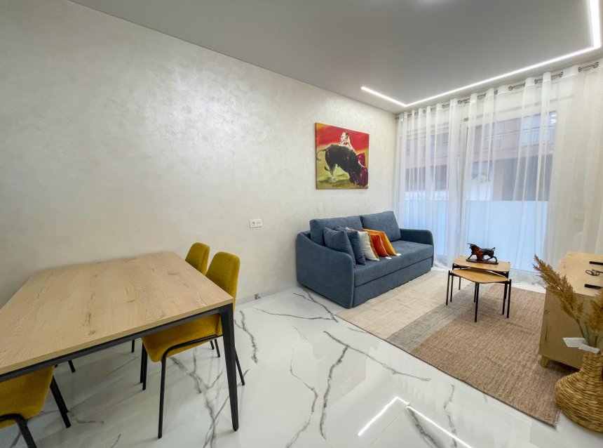 Revente - Apartment -
Torrevieja - Playa del Cura