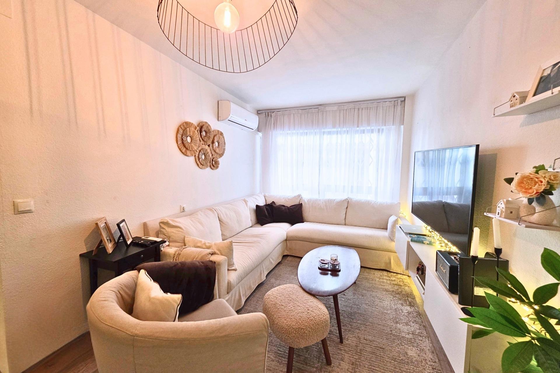 Revente - Apartment -
Torrevieja - Playa del Cura