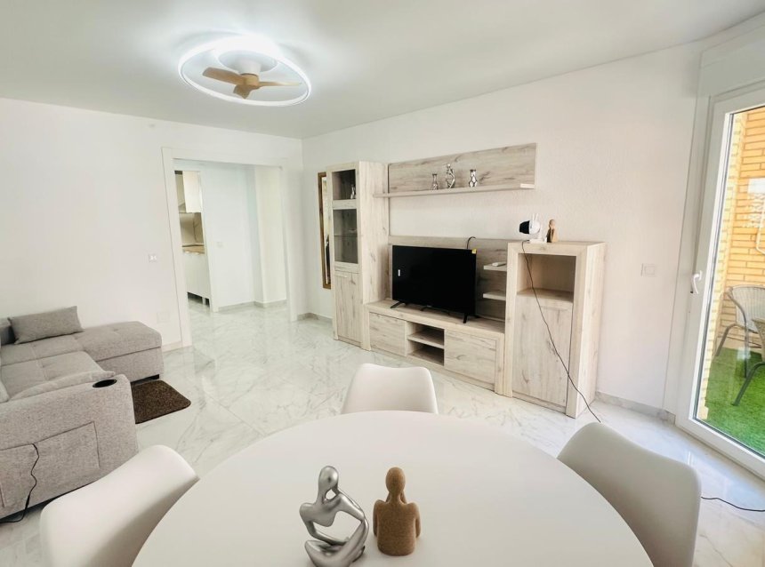 Revente - Apartment -
Torrevieja - Playa del Cura