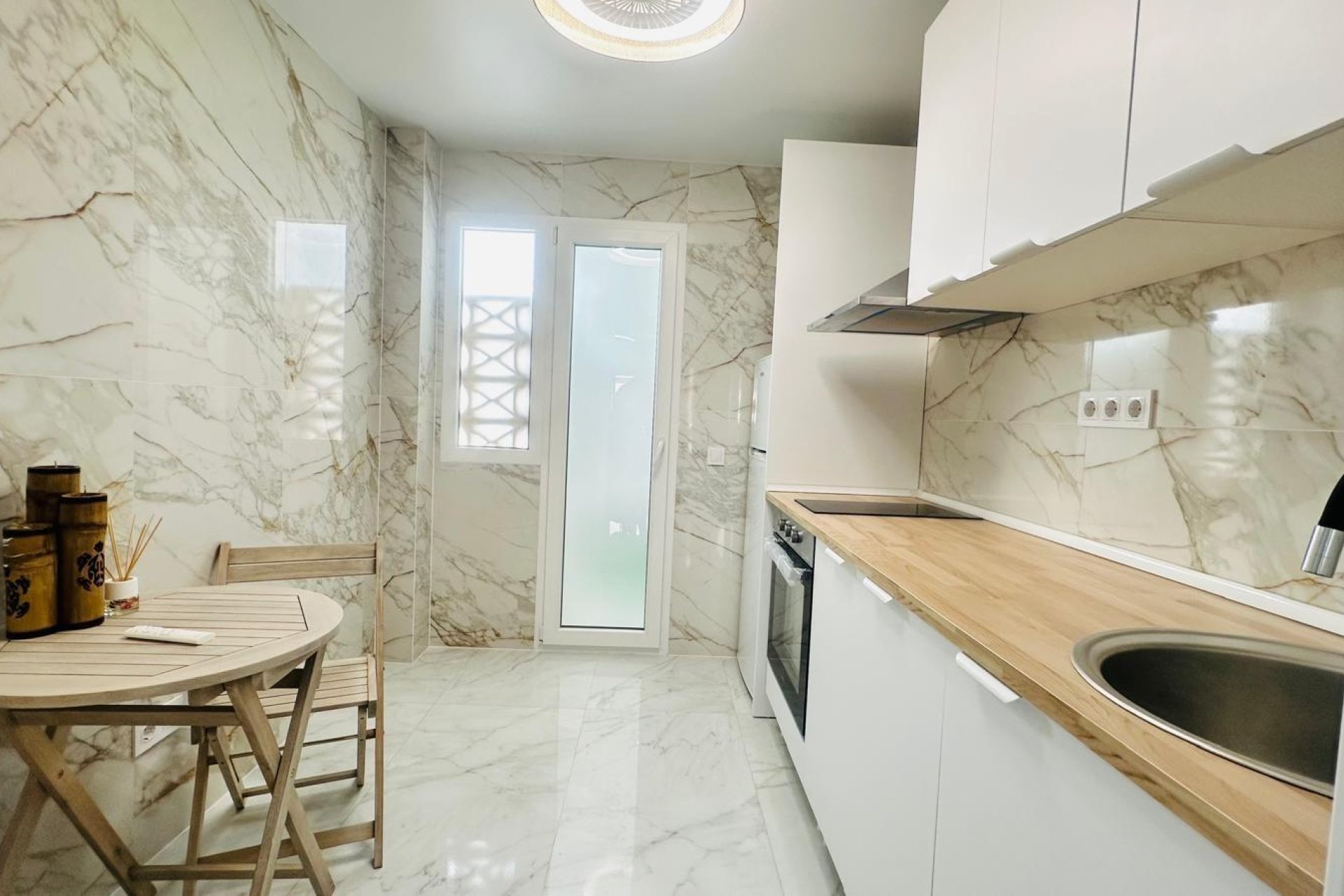 Revente - Apartment -
Torrevieja - Playa del Cura