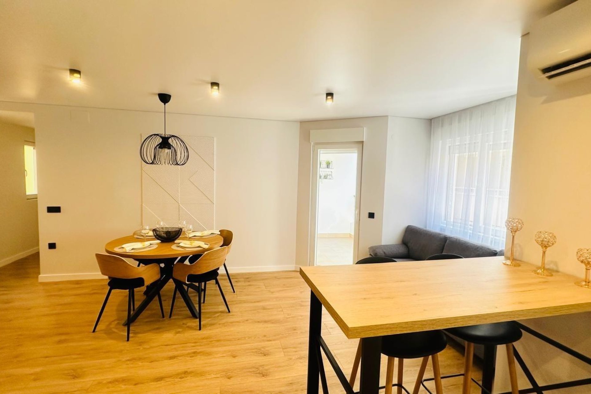 Revente - Apartment -
Torrevieja - Playa del Cura