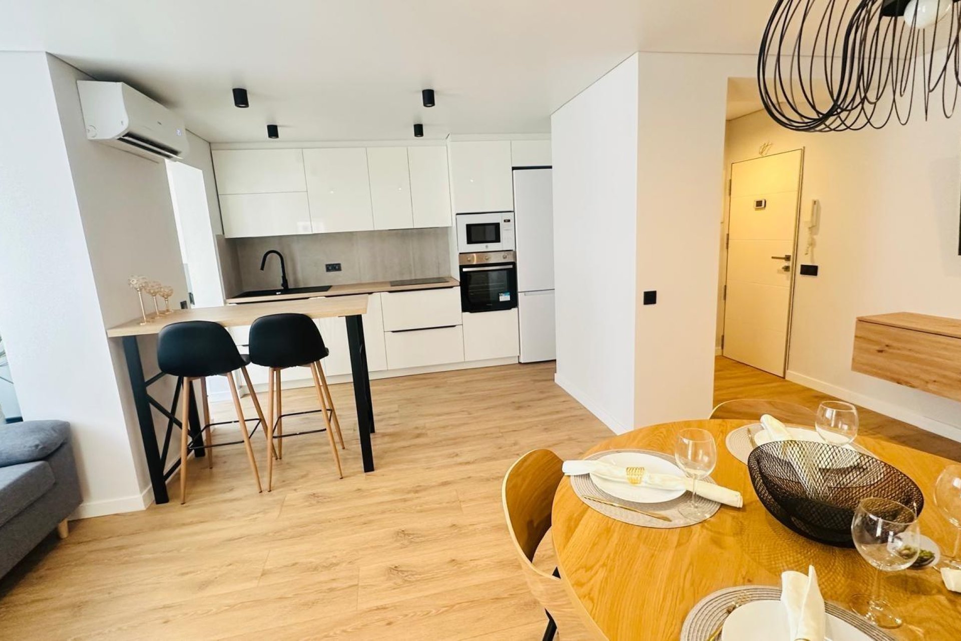 Revente - Apartment -
Torrevieja - Playa del Cura