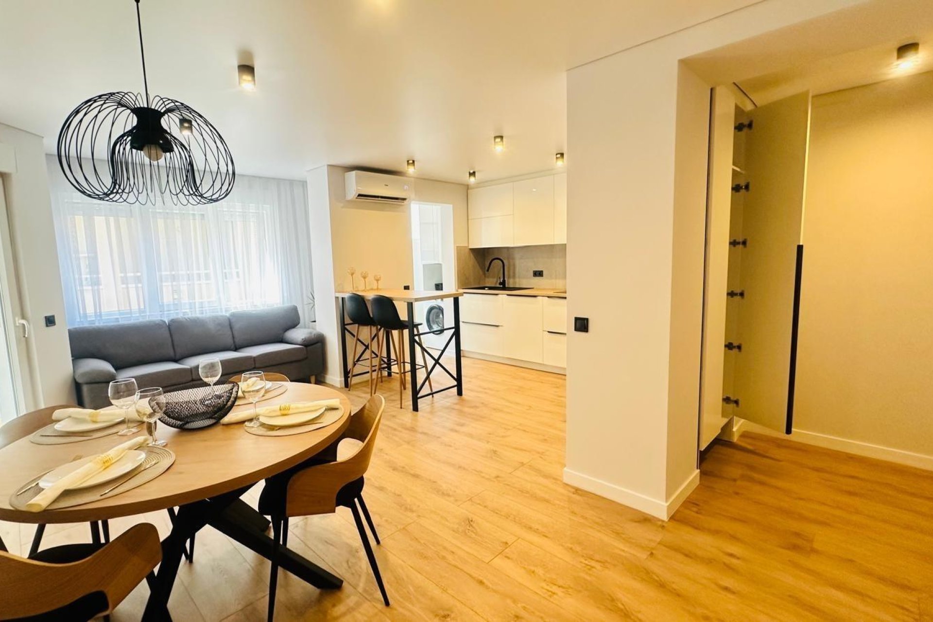 Revente - Apartment -
Torrevieja - Playa del Cura