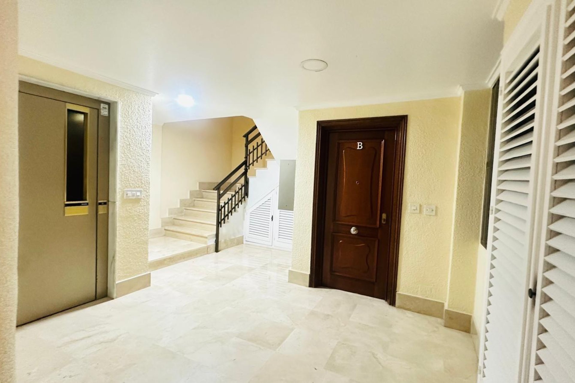 Revente - Apartment -
Torrevieja - Playa del Cura