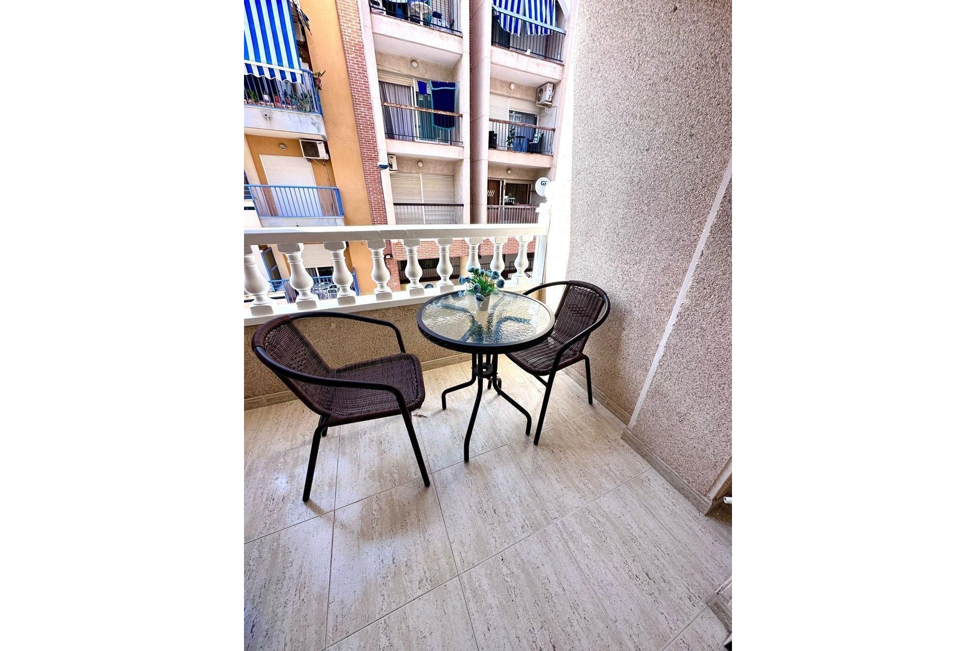 Revente - Apartment -
Torrevieja - Playa del Cura