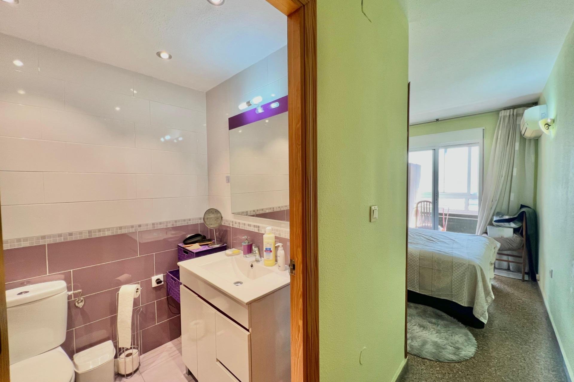 Revente - Apartment -
Torrevieja - Puerto Deportivo