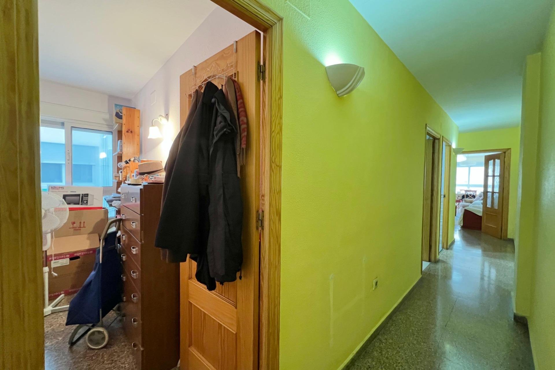 Revente - Apartment -
Torrevieja - Puerto Deportivo