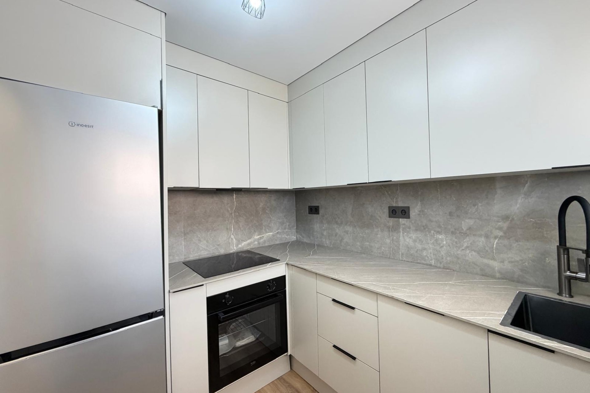Revente - Apartment -
Torrevieja - Punta Prima