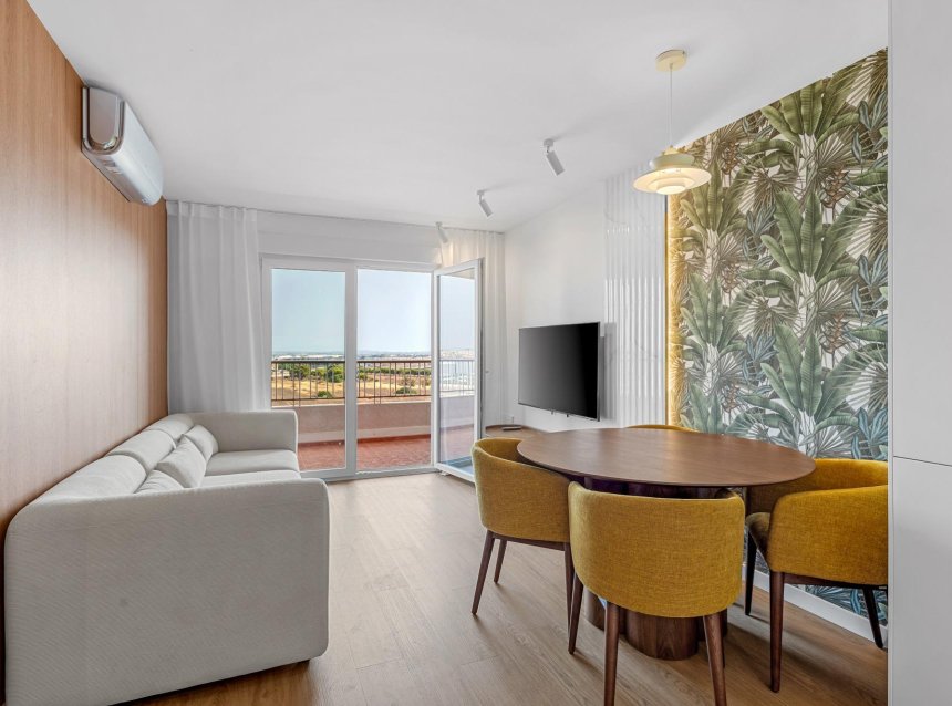 Revente - Apartment -
Torrevieja - Punta Prima