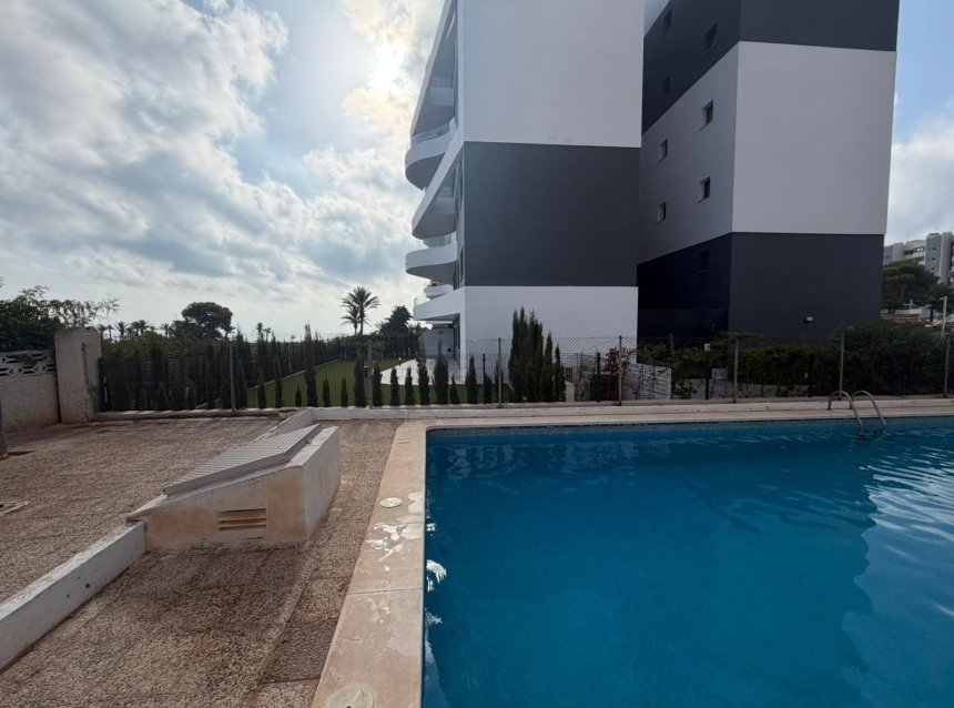 Revente - Apartment -
Torrevieja - Punta Prima