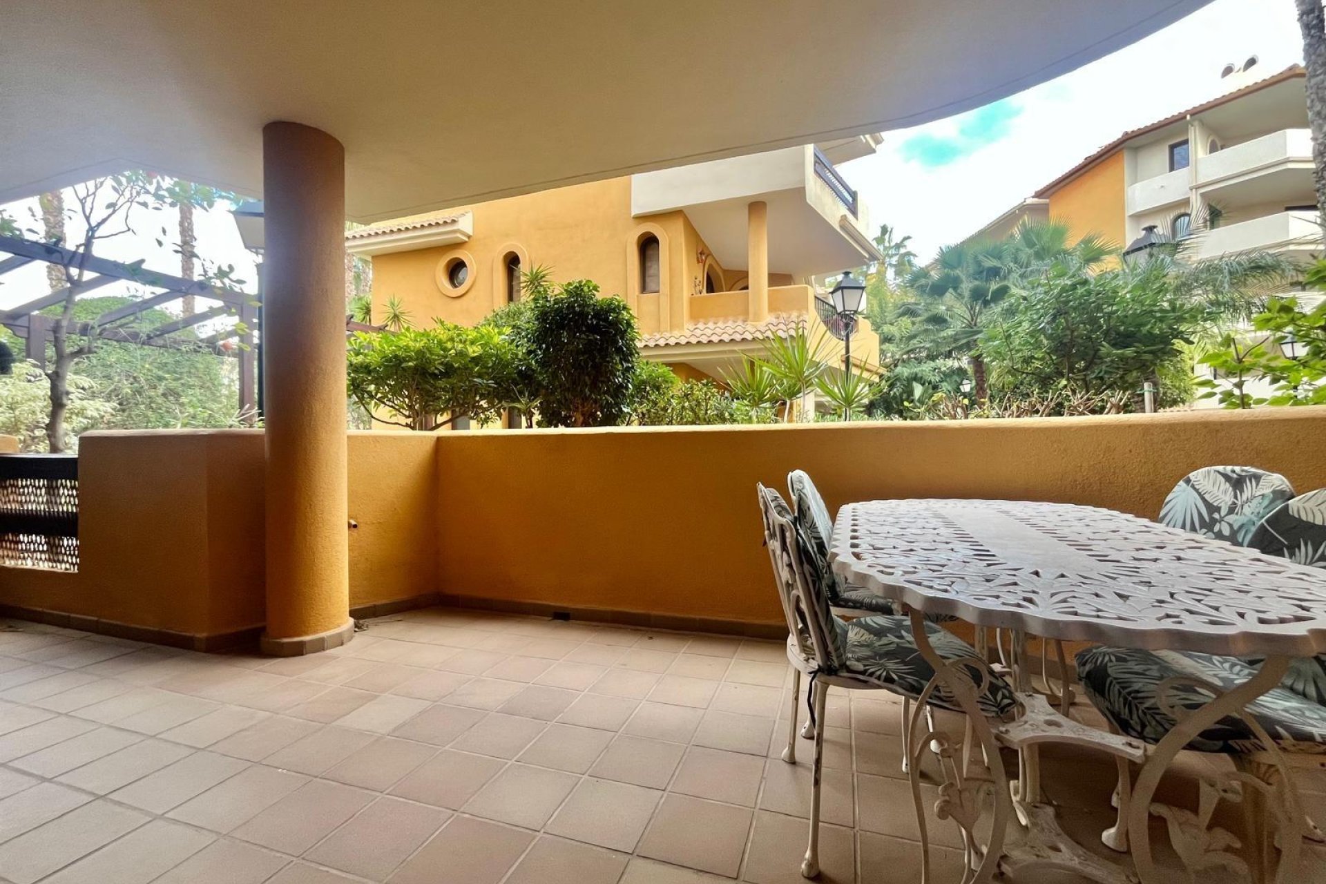 Revente - Apartment -
Torrevieja - Punta Prima