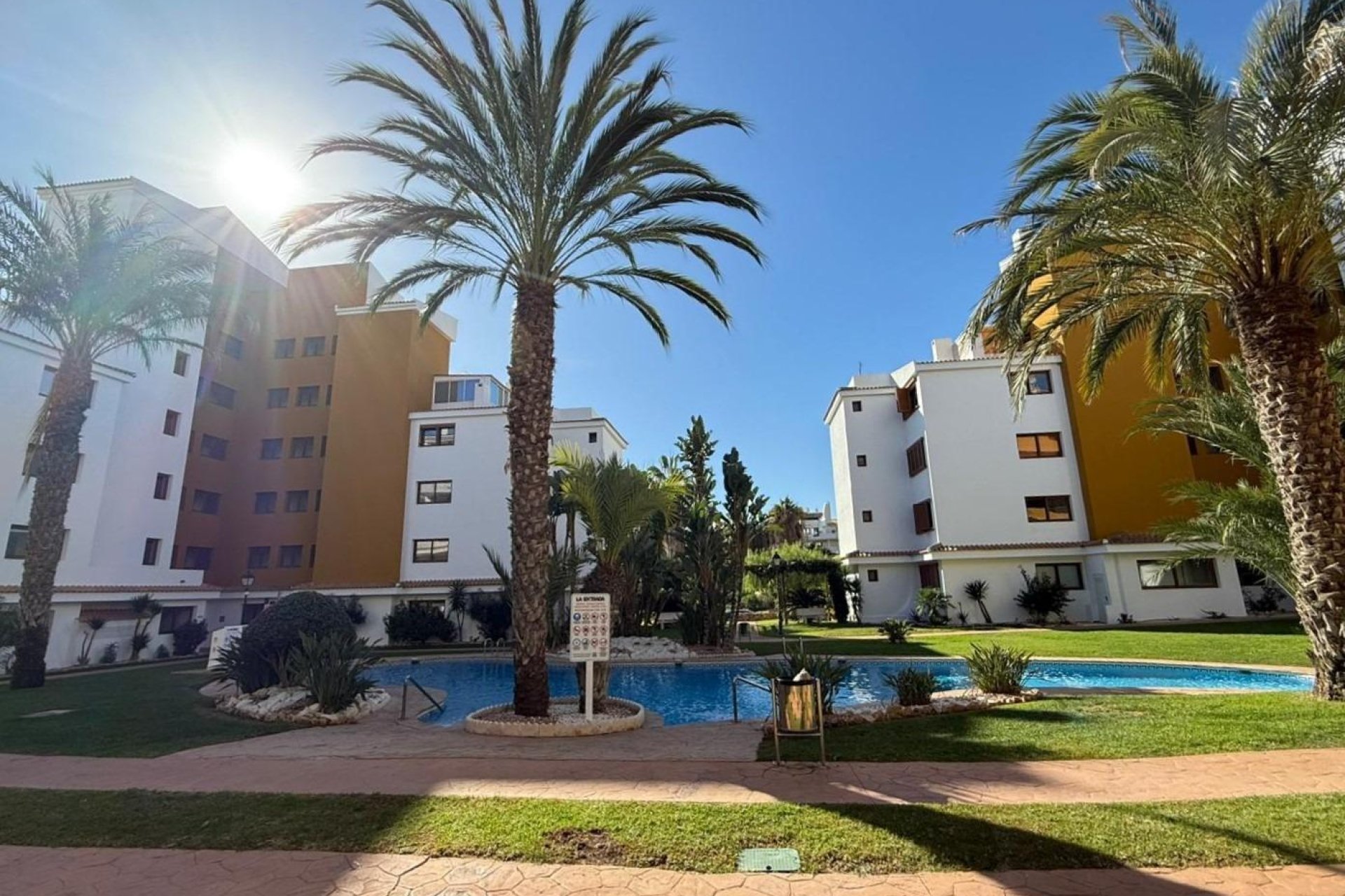 Revente - Apartment -
Torrevieja - Punta Prima