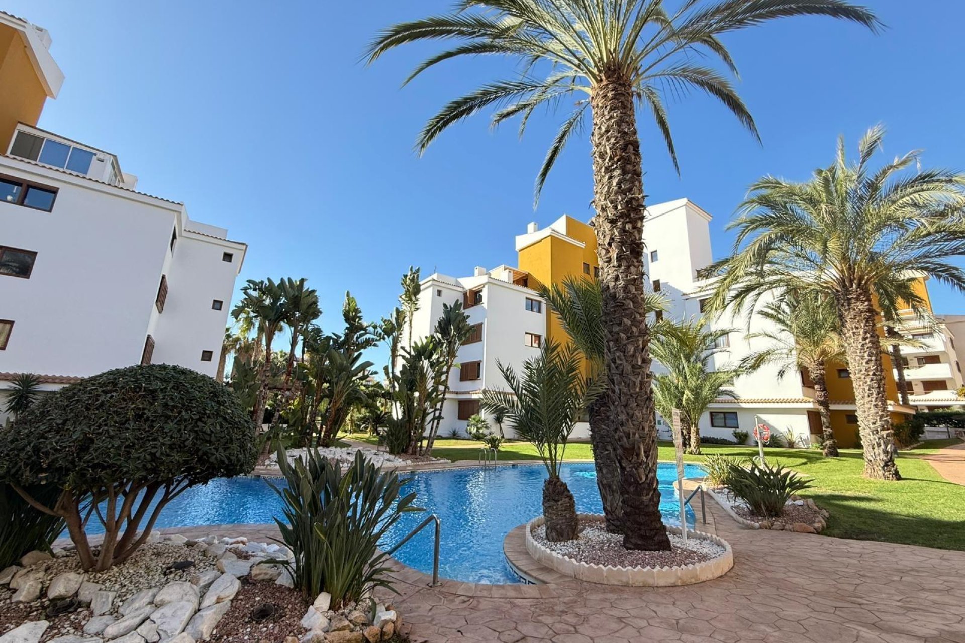 Revente - Apartment -
Torrevieja - Punta Prima