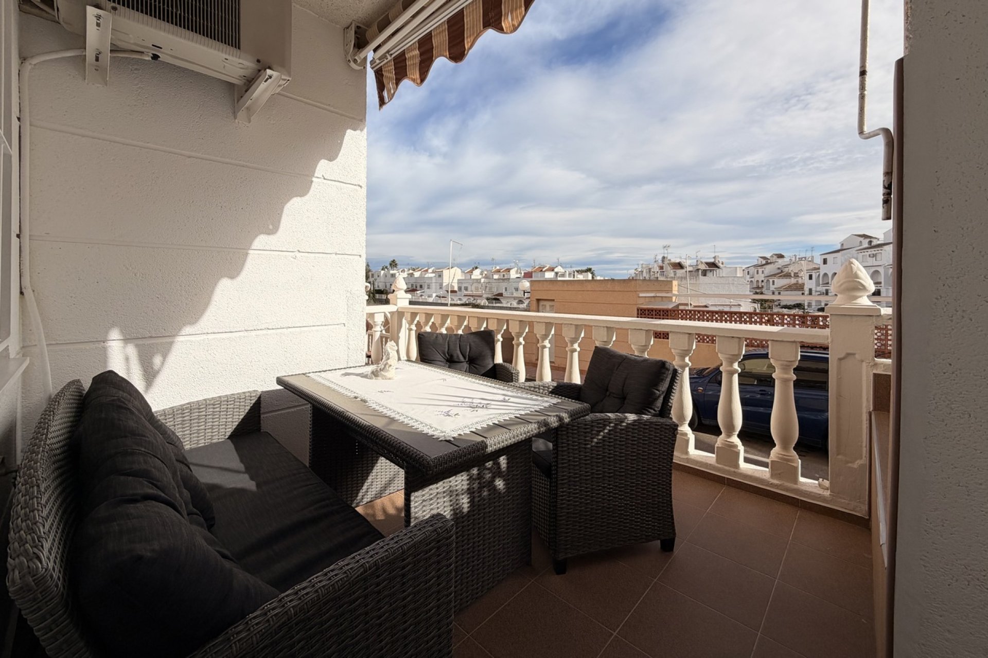 Revente - Apartment -
Torrevieja - Urb. Calas Blancas III