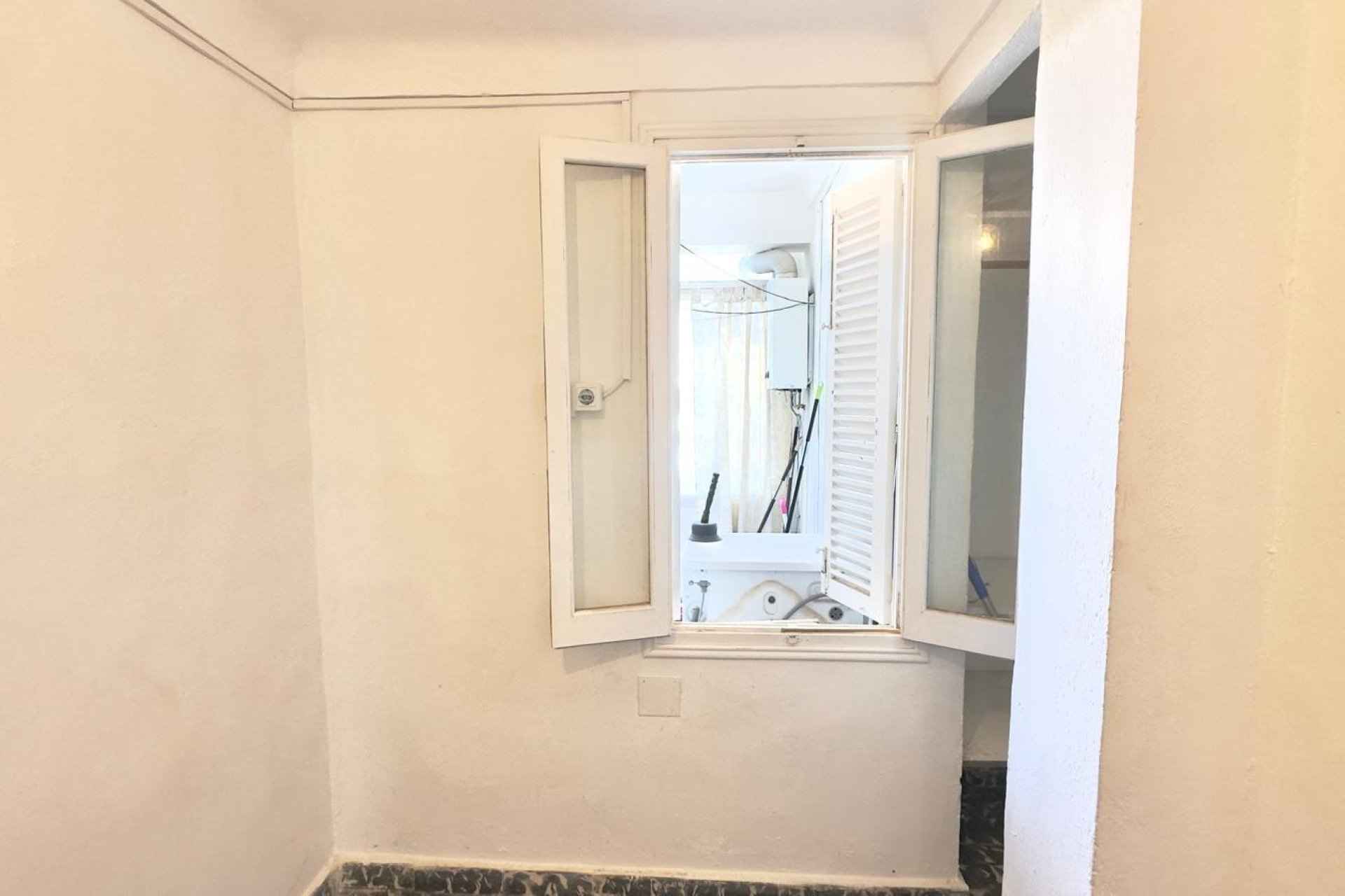 Revente - Apartment -
Torrevieja - Zona Los Frutales